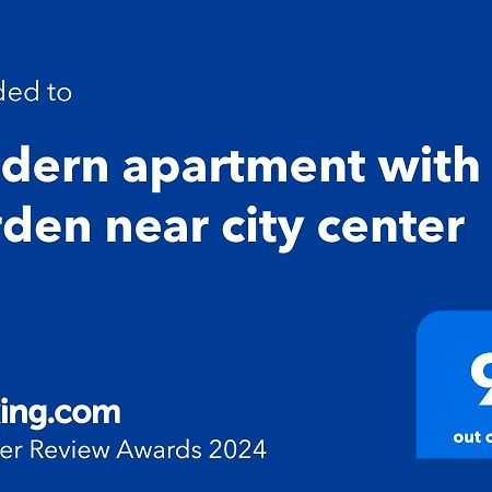 Modern Apartment With Garden Near City Center Wina Bagian luar foto