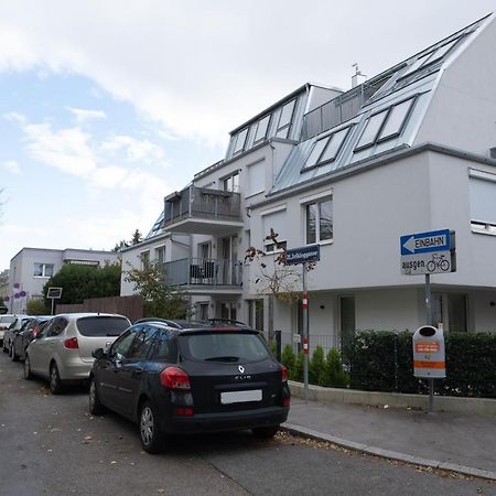 Modern Apartment With Garden Near City Center Wina Bagian luar foto